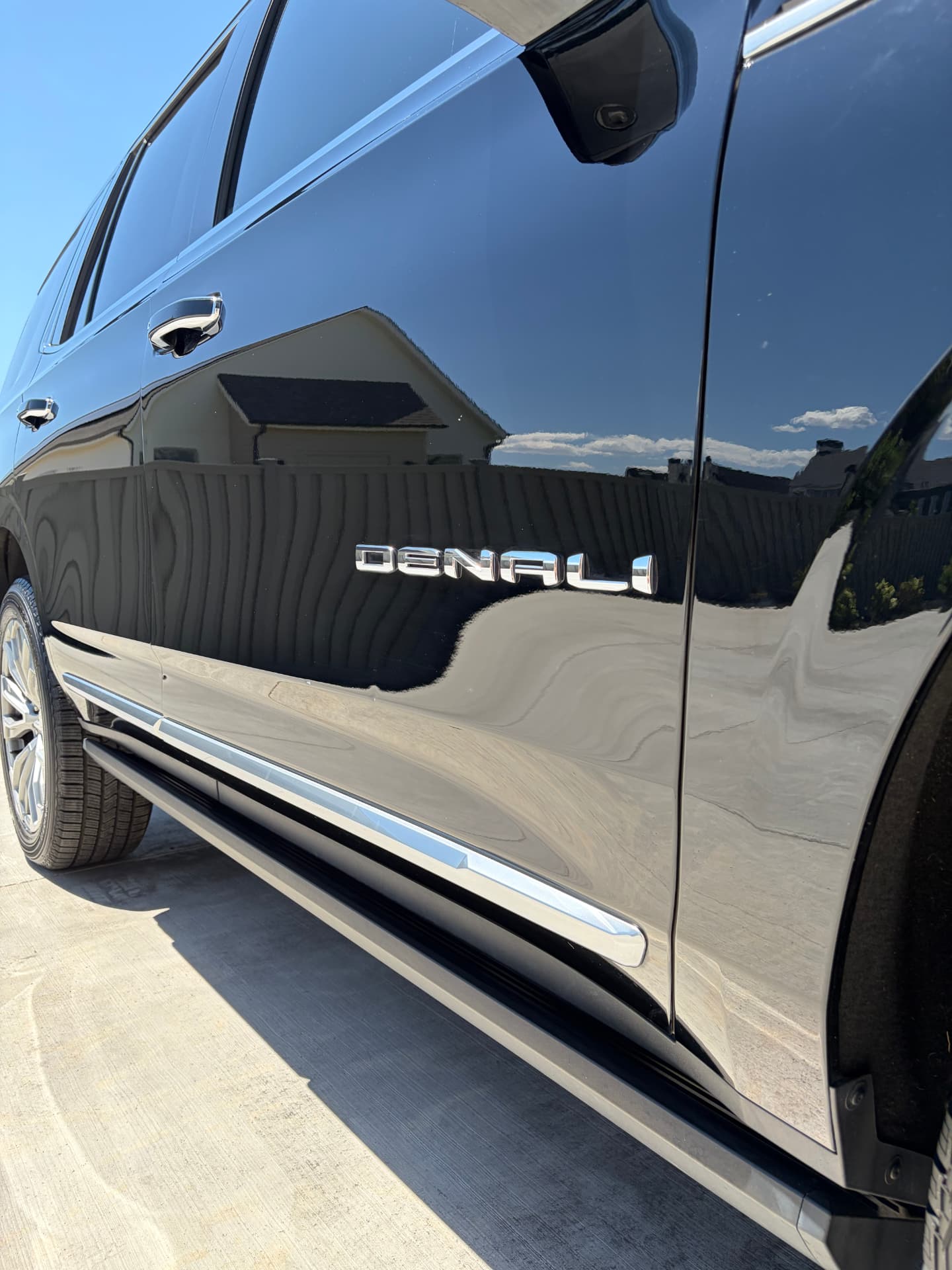 GMC Yukon Denali Paint Detail